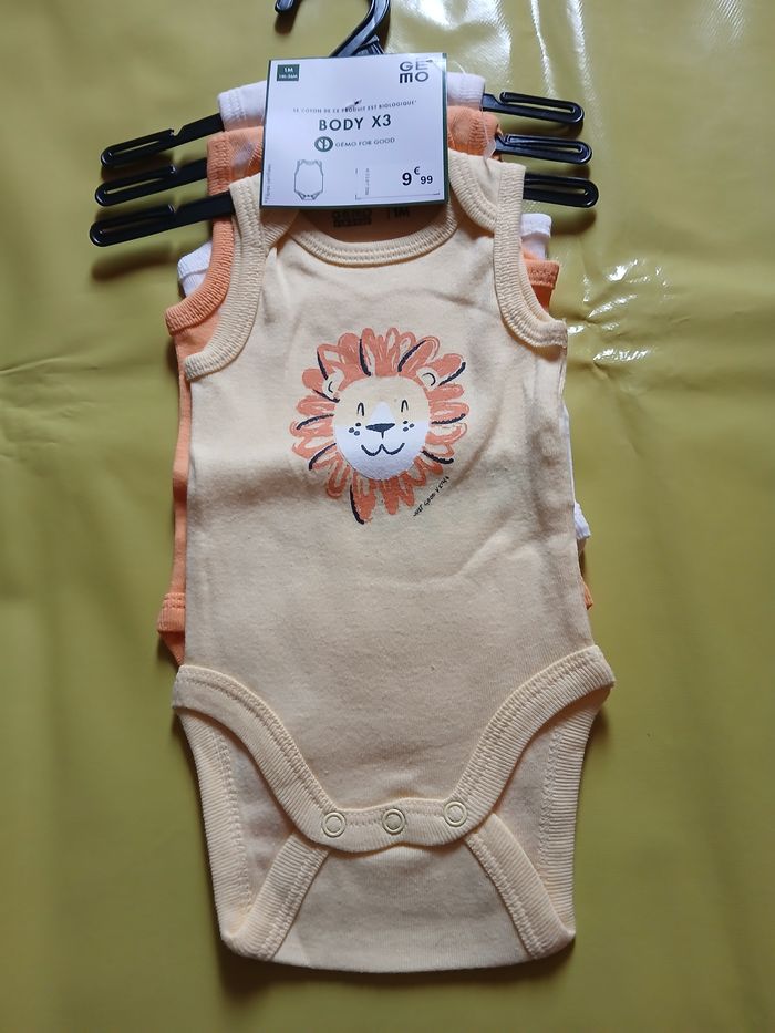 lot 3 bodies sans manches garcon gemo 54 cm 1 mois - photo numéro 1