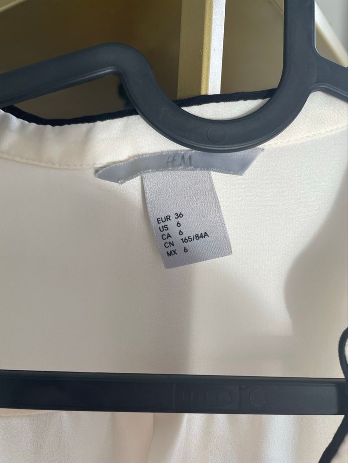 Blouse blanche - photo numéro 3