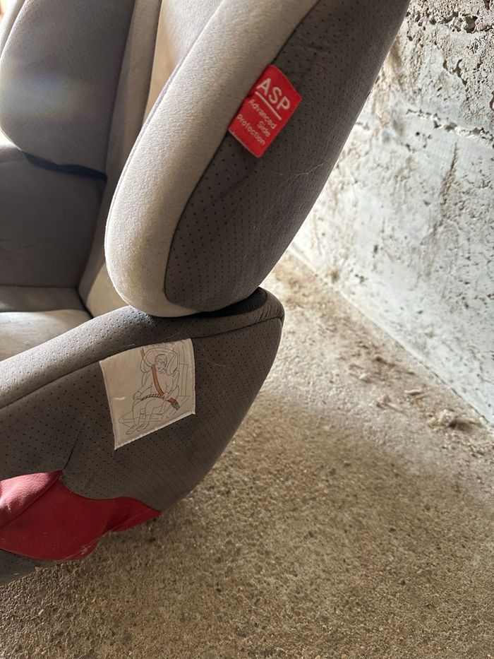 Siège auto réhausseur RECARO - photo numéro 4