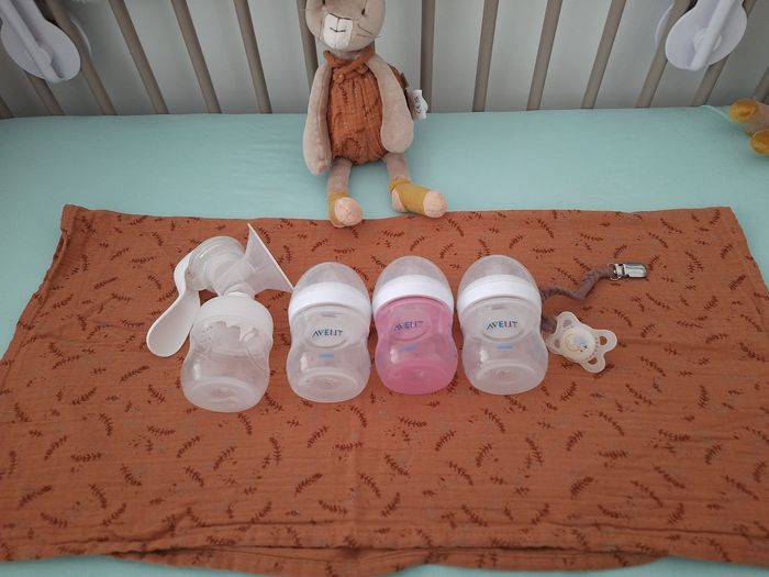 Tire lait et biberones AVENT