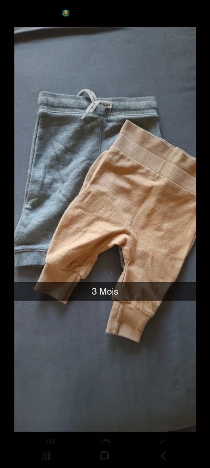 Lot de 2 pantalons taille 3 mois