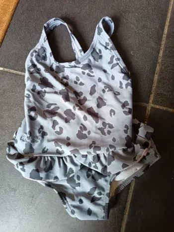 Maillot de bain liewood une pièce gris volants léopard 80/86