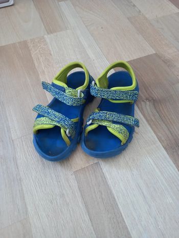 Sandales