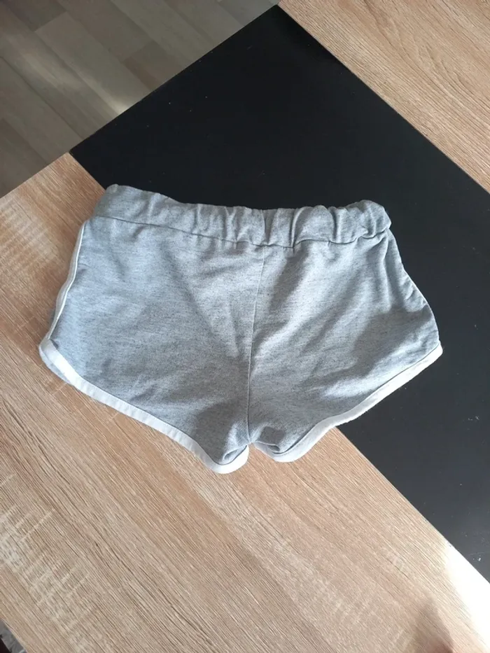 Short gris fille 10 ans - photo numéro 2