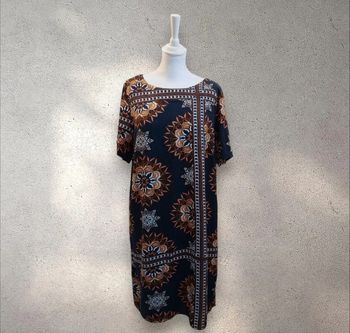 Robe imprimé manches courtes taille L