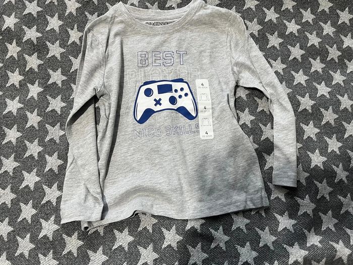 T shirt in extenso
