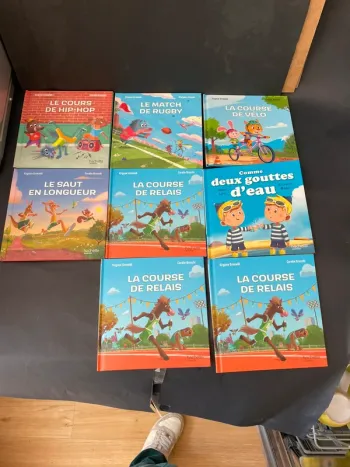 Lot de 8 livres mac Donald