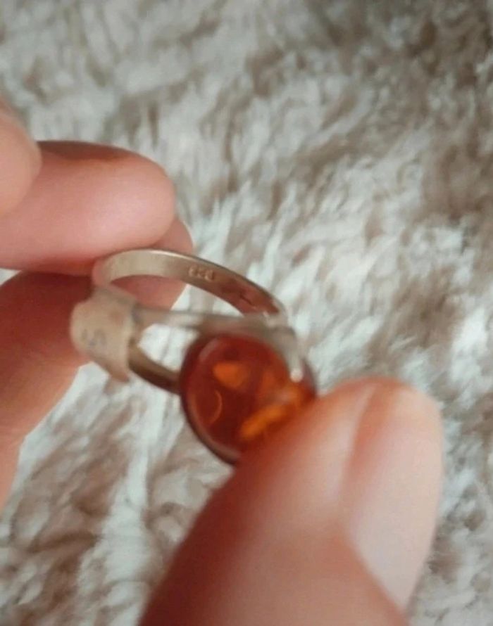 Magnifique bague Vintage en argent et pierre d'ambre griffé - photo numéro 6