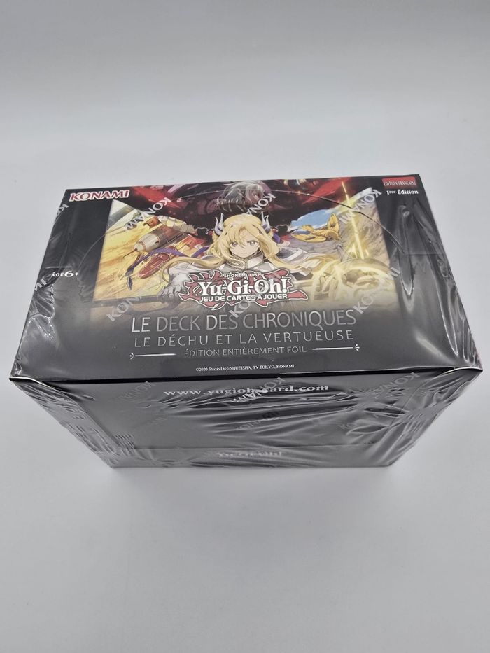 Yu-Gi-Oh! JCC - Display LE DECK DES CHRONIQUES : Le Déchu et la Vertueuse
