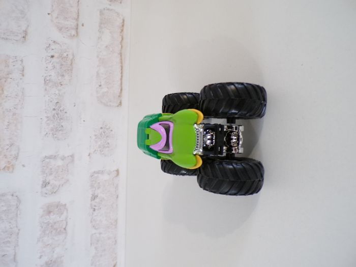 Monster trucks - Hotwheels - Hot Wheels - Tortue Ninja - Donatello (J21) - photo numéro 4
