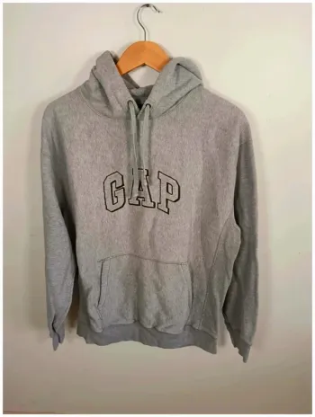 C23 sweat gris Gap M
