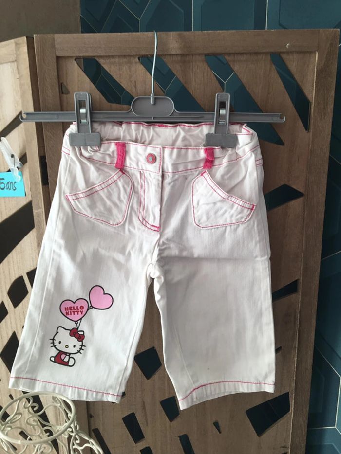 Pantacourt fille 5 ans Hello Kitty