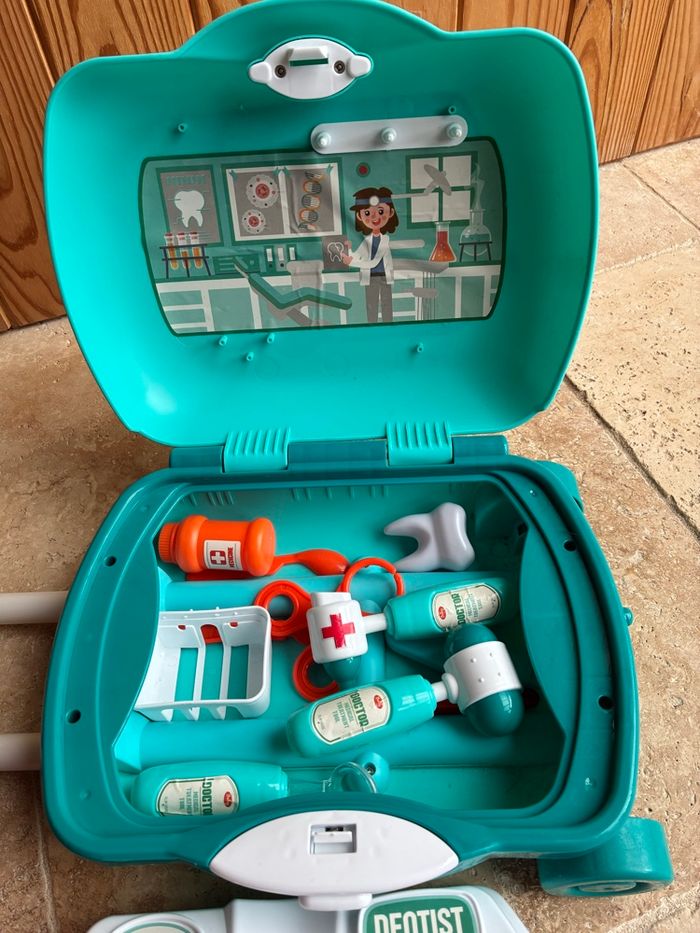 Valise dentiste - photo numéro 5