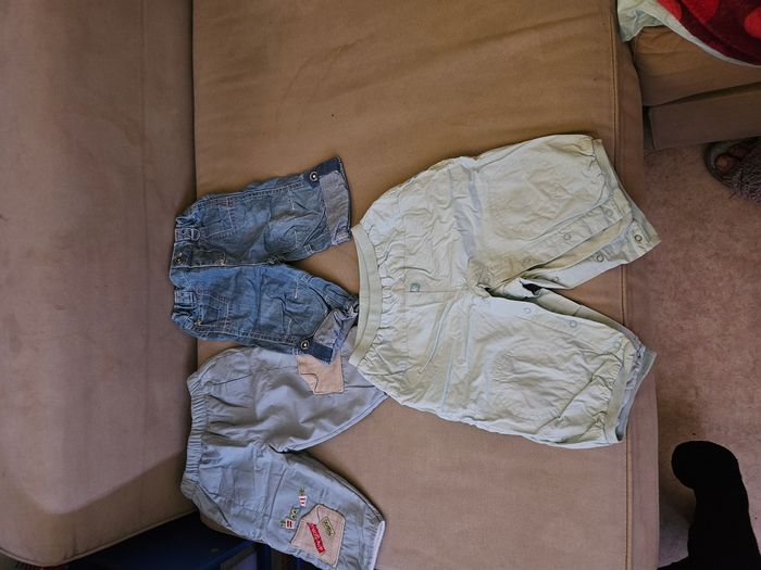 Vêtements garçon  9 mois - photo numéro 2