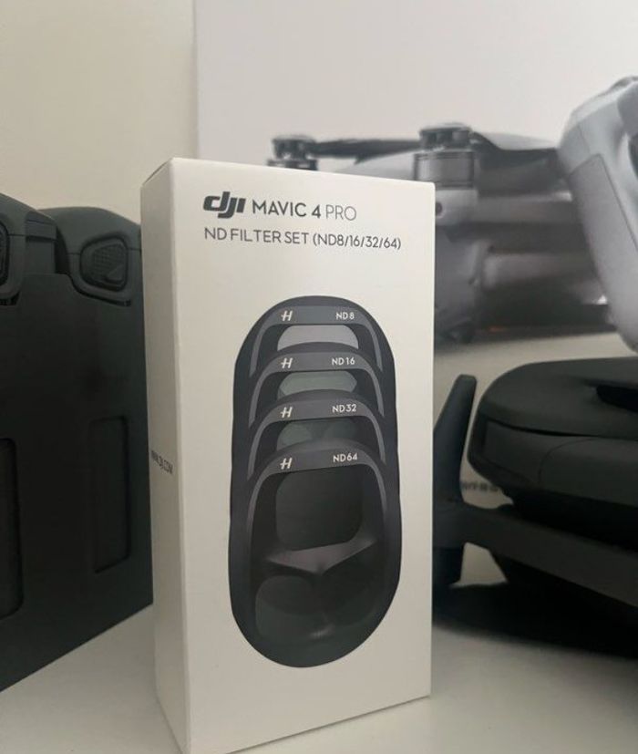 DJI Mavic 4 Pro avec toutes accessoires - photo numéro 4