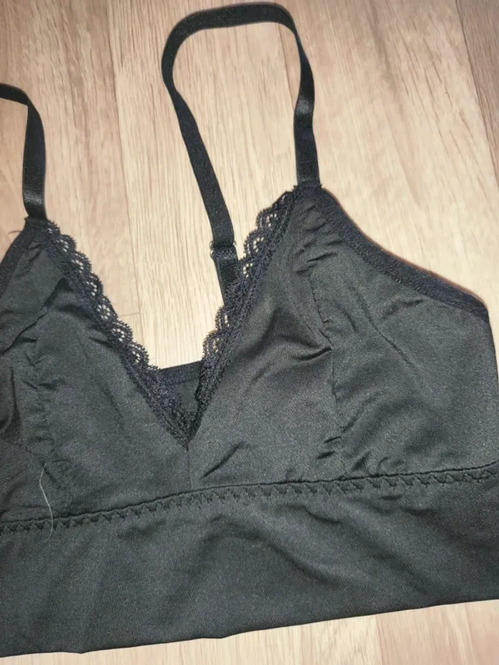 Brassière neuve marque shein taille L - photo numéro 2