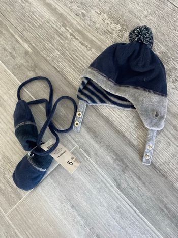 Bonnet moufles neuf obaibi taille 3 mois