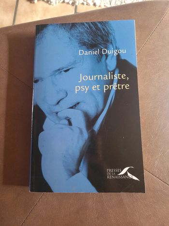 Journaliste, psy et prêtre