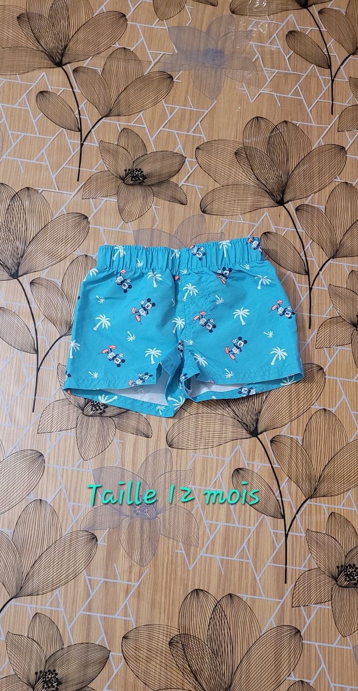 Short de bain Disney taille 12 mois