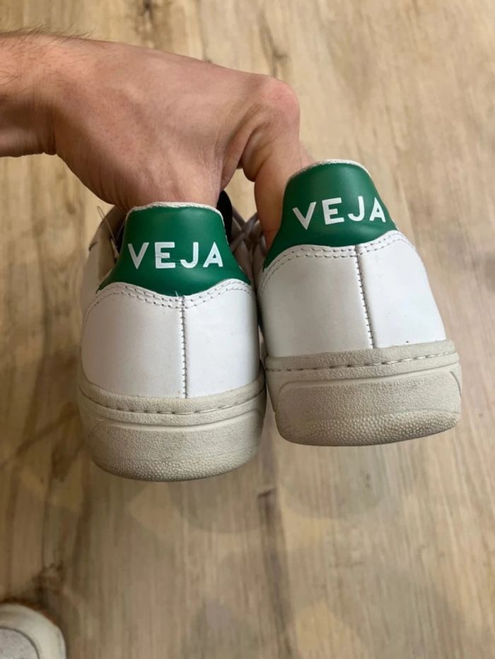 Veja V-10 White Red Green 39 - photo numéro 3