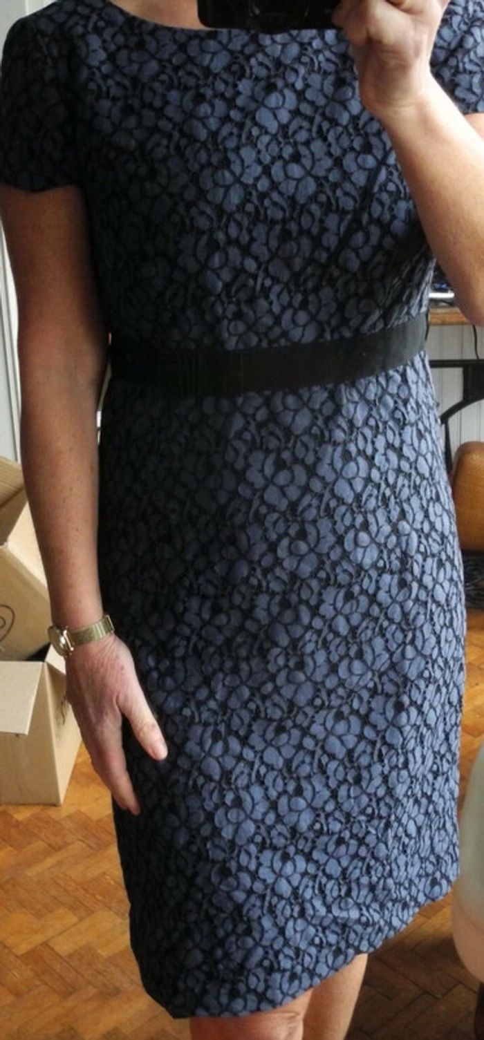Robe 1.2.3 dentelle taille 42💫bleu noir 💫manches courtes - photo numéro 5