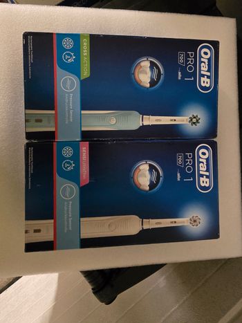 2 brosse a dent électrique Oral-B pro1