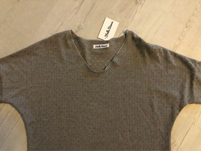 BB- Pull col V gris « stella bianca » T unique (40-44) NEUF - photo numéro 5