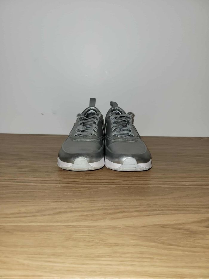 ✨ Nike Air Max argentées – Taille 39 (US 8 / UK 5.5 - photo numéro 4