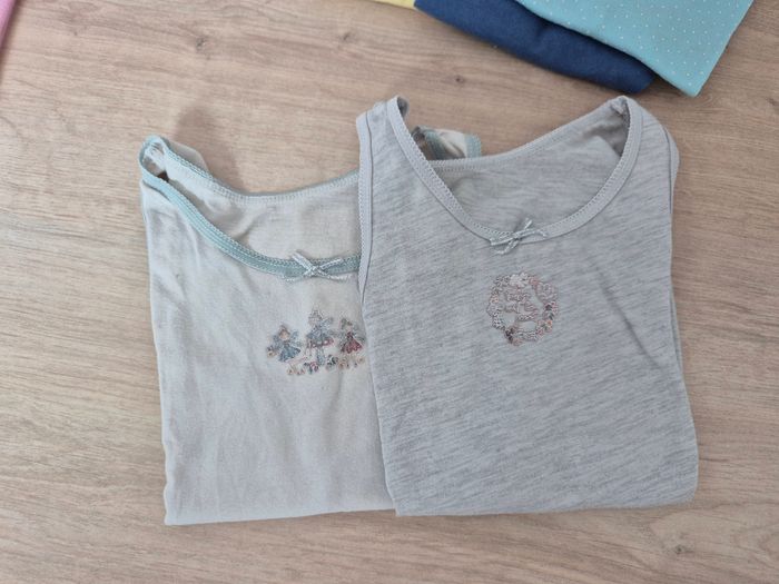 Tee shirt bretelles et maillot de corps - photo numéro 4