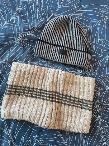 Bonnet et cache coup