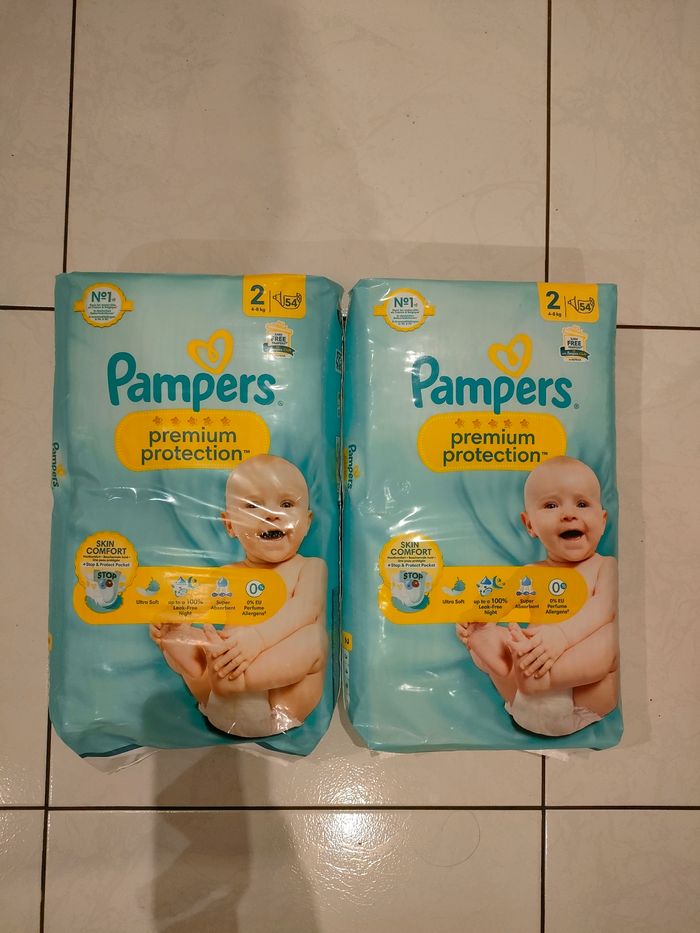 108  Couches taille 2 Pampers