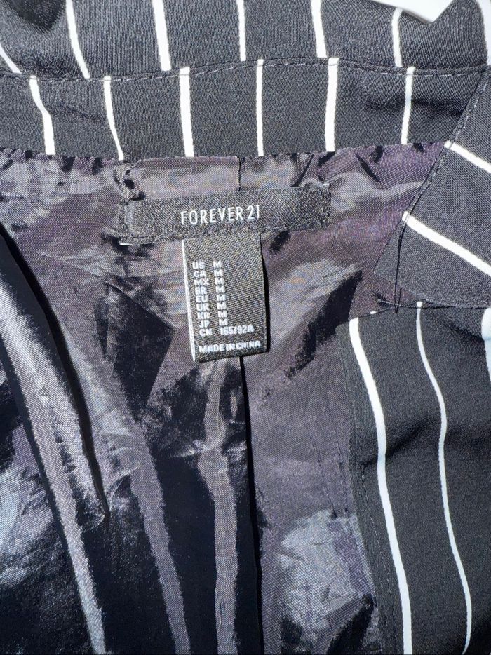 Blazer rayé noir et blanc Forever 21 - Taille M - Bon état - photo numéro 3