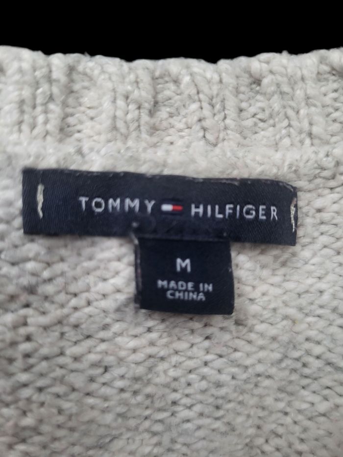 Pull femme Tommy Hilfiger – maille torsadée beige/blanc cassé, taille M - photo numéro 2
