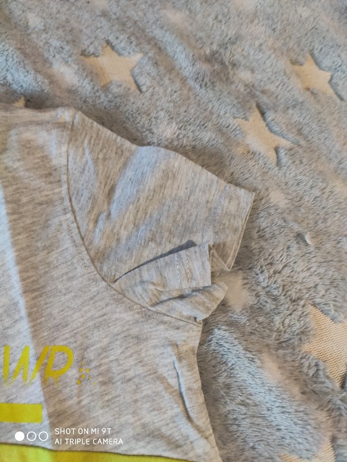 Tee-shirt manches courtes garçon taille 8 ans - photo numéro 4