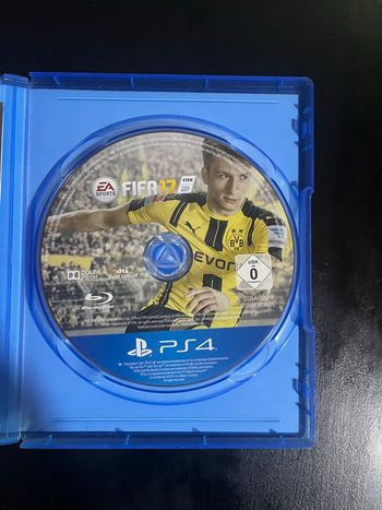 Lot jeux vidéos PS4