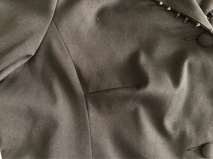 AN124- Manteau noir chic avec strass et perles T 50 (48-50) porté 1 soirée - photo numéro 9