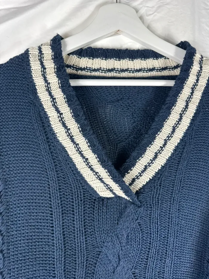 Pull oversize en maille marine - photo numéro 3