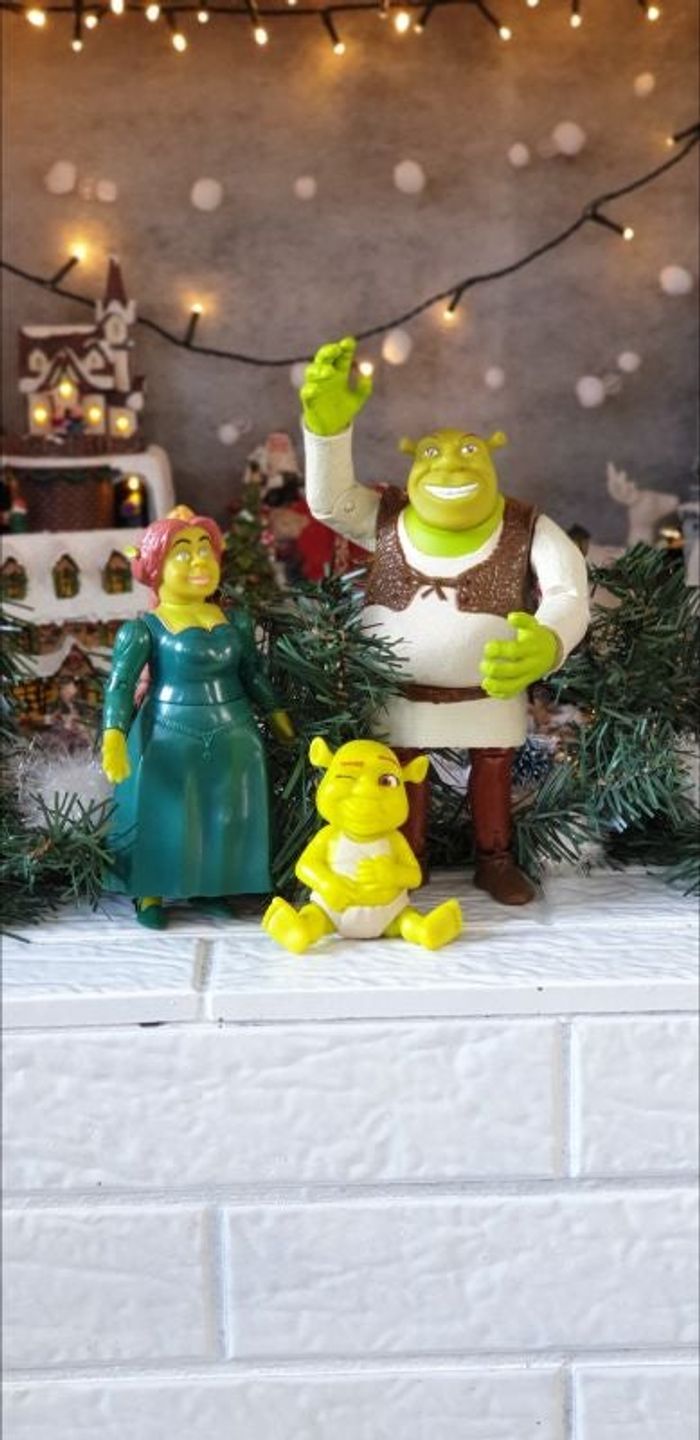 Lot de 3 personnages collection articulés shrek fiona et le bébé disney