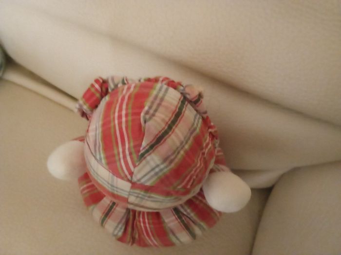 Luciole  rouge Minouche doudou peluche  d'occasion ancienne  boule ronde tissu  traces de la colle qui a vieilii - photo numéro 5
