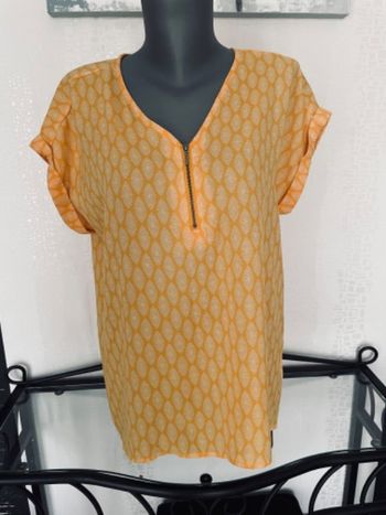 Jolie tunique taille 44 neuve
