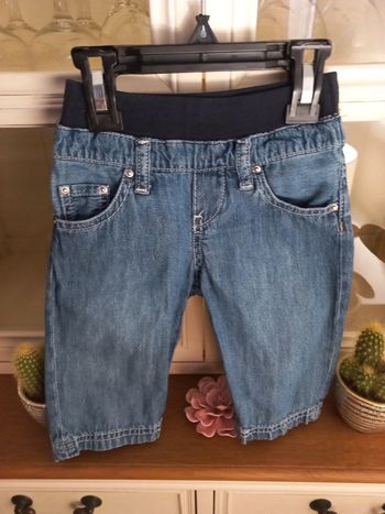 Jean Levis bleu excellent état taille 6 mois
