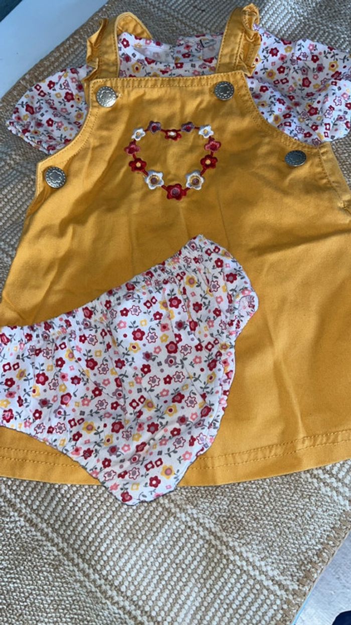 Ensemble robe + t-shirt + culotte