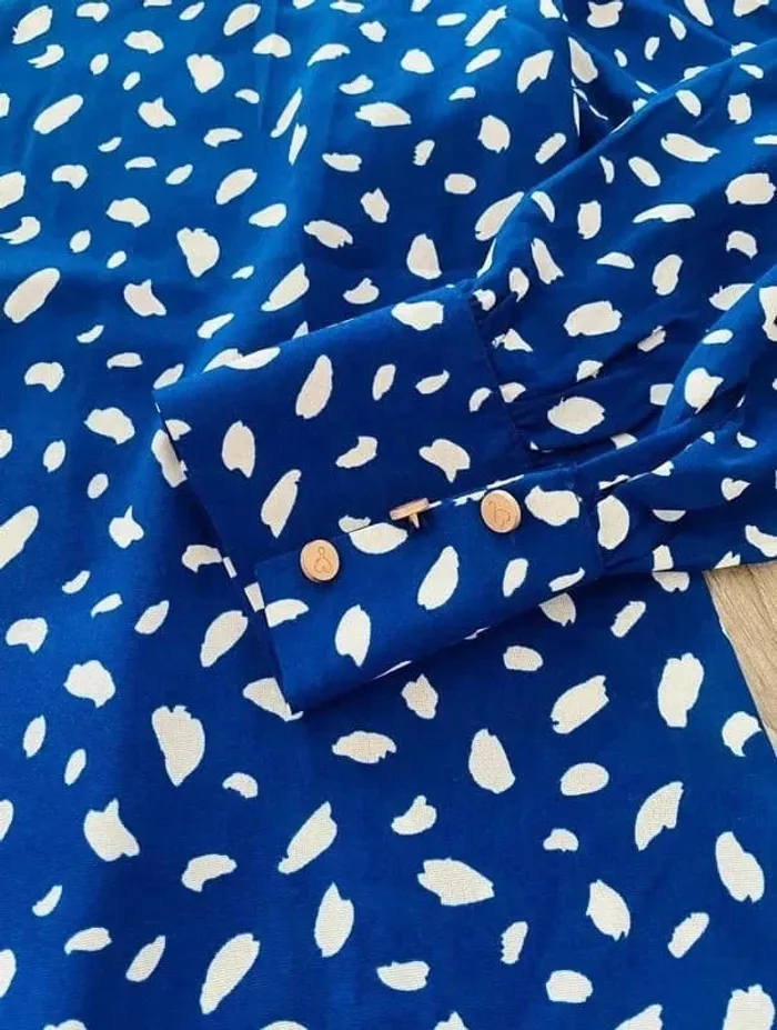Chemisier marine et blanc viscose T1/ 36 neuve - photo numéro 4