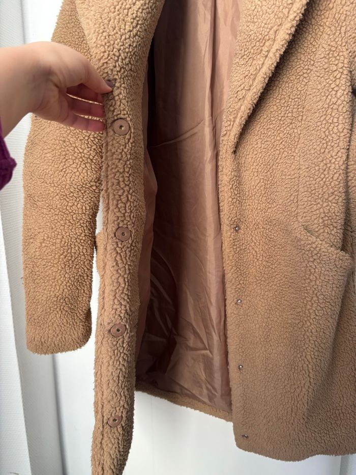 Manteau teddy camel Vero Moda taille XS/S - photo numéro 3