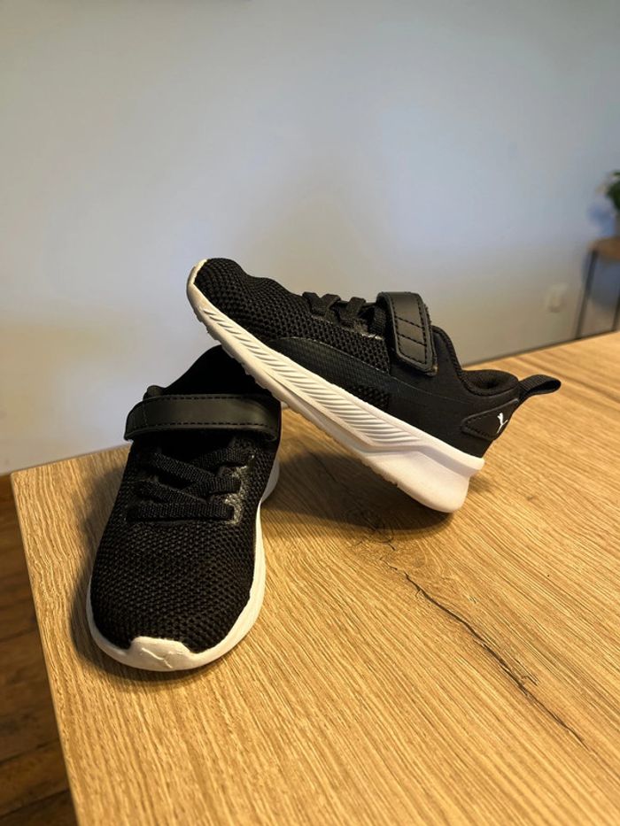 Basket, chaussure, basket à scratch, puma, garçon taille 22 - photo numéro 2