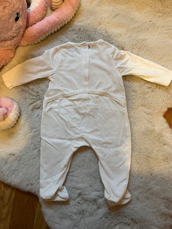 Pyjama 1 mois - photo numéro 2
