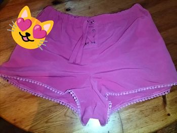 Short rose miss liberto 16 ans