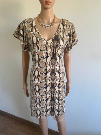 Robe imprimée neuve avec sequins Molly Bracken taille M