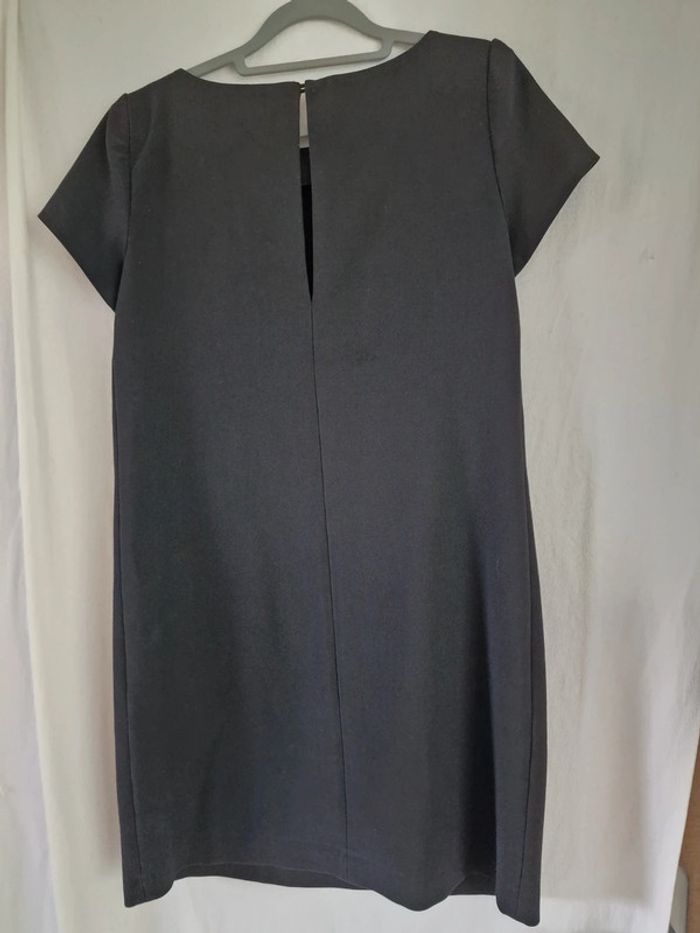 Robe noire zara woman - photo numéro 2