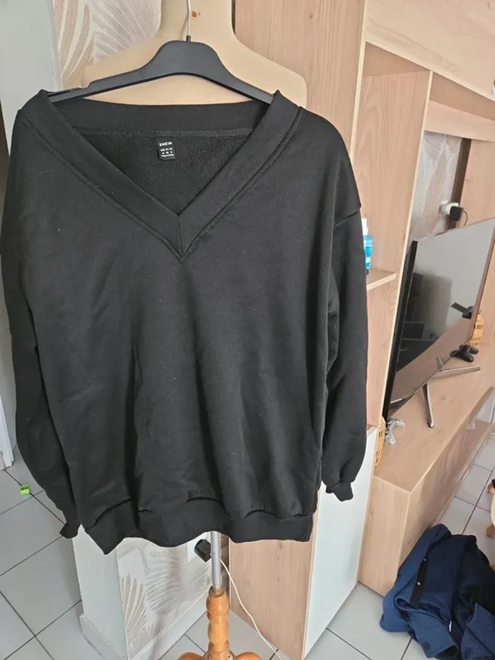 Pull noir shein taille m bon état - photo numéro 3